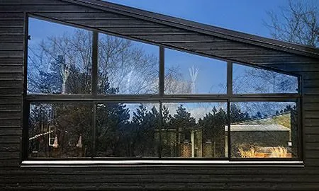 Skydevinduer set indefra uderummet. Foto: Sydvestjyllands Vinduescenter